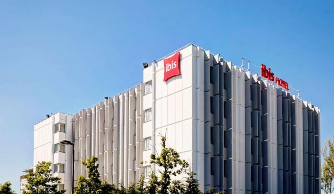 ibis Lyon Est Bron