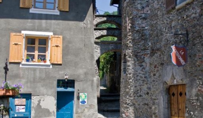 Au Cheval Blanc - appartements et chambres d'hôtes