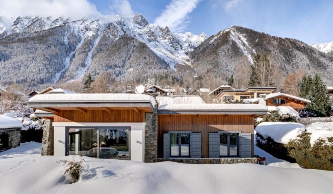 CHALETS SAFARI - Central Chamonix - Sleeps 6 or Sleeps 10