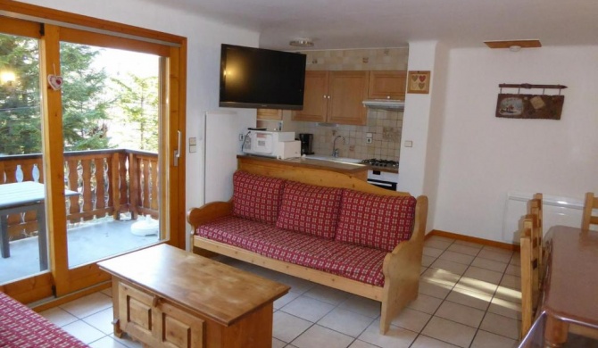 Appartement Champagny-en-Vanoise, 4 pièces, 8 personnes - FR-1-464-37