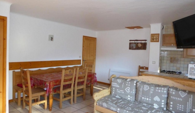 Appartement Champagny-en-Vanoise, 4 pièces, 8 personnes - FR-1-464-47