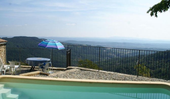 Beautiful house made of natural stone with swimming pool and very nice view