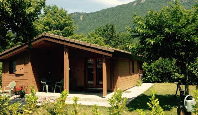 Annecy Lakeside Cabin