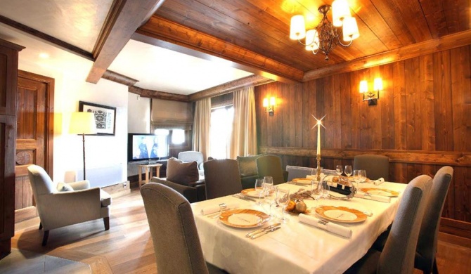 Courchevel 1650 Chalet Sleeps 4