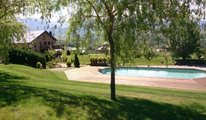 Casa con encanto, jardín, vistas y piscina