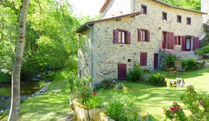 Gîte Ferrières-sur-Sichon, 4 pièces, 8 personnes - FR-1-489-212