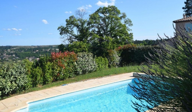 Impressive Villa with Hill View in Joyeuse