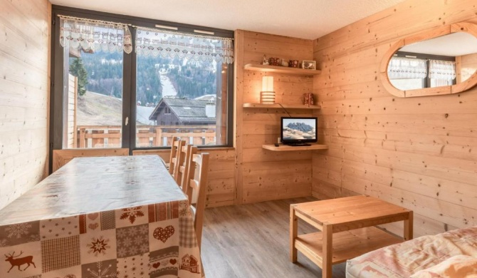 Appartement La Clusaz, 4 pièces, 6 personnes - FR-1-304-18