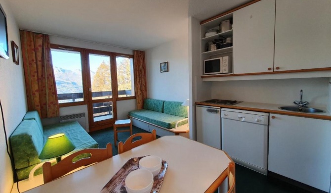 Appartement La Plagne, 1 pièce, 4 personnes - FR-1-353-4