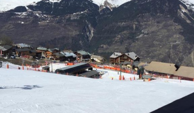 La PLAGNE Montalbert sur piste plein sud