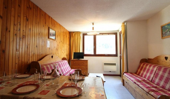 Appartement Lanslebourg-Mont-Cenis, 3 pièces, 7 personnes - FR-1-508-10