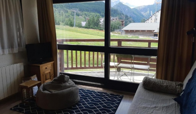 Appartement Les Deux Alpes, 2 pièces, 6 personnes - FR-1-516-104