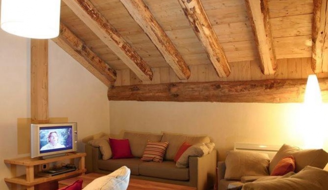 Luxury apartment with balcony in beautiful Les Deux Alpes