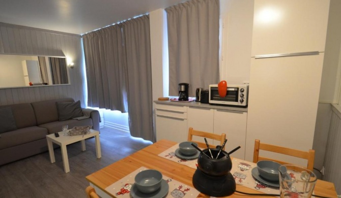 Studio Les Menuires, 1 pièce, 4 personnes - FR-1-452-2