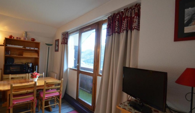 Studio Les Menuires, 1 pièce, 4 personnes - FR-1-452-138