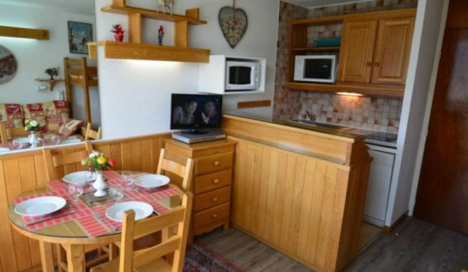 Studio Les Menuires, 1 pièce, 3 personnes - FR-1-452-103