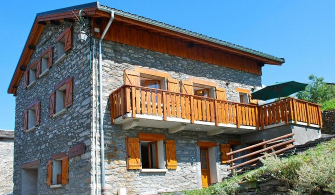 Chalet in Les Menuires Praranger with balcony