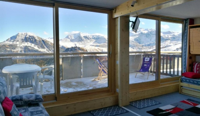 Appartement d'une chambre a La Plagne Aime 2000 a 100 m des pistes avec vue sur la ville et terrasse amenagee