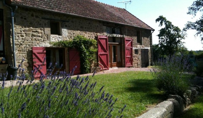 Gîte Beaune-d'Allier, 4 pièces, 6 personnes - FR-1-489-246